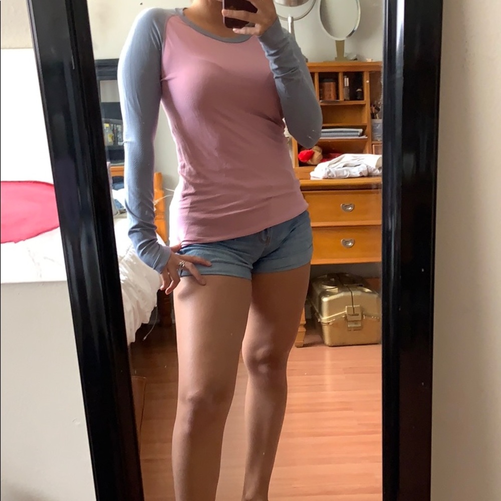 Long sleeve work out shirt